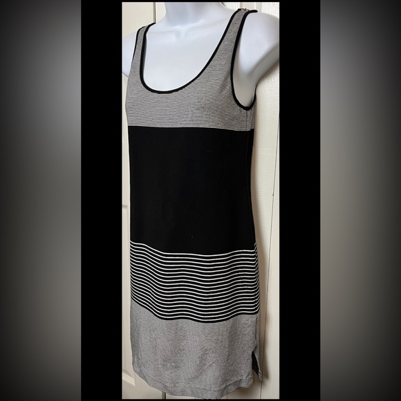 THEORY Tegano Engineered Tee Tank Dress Black White Striped Mini Knit Small - Picture 5 of 9